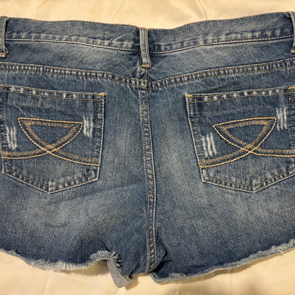 Shorts - Picture 2 of 2